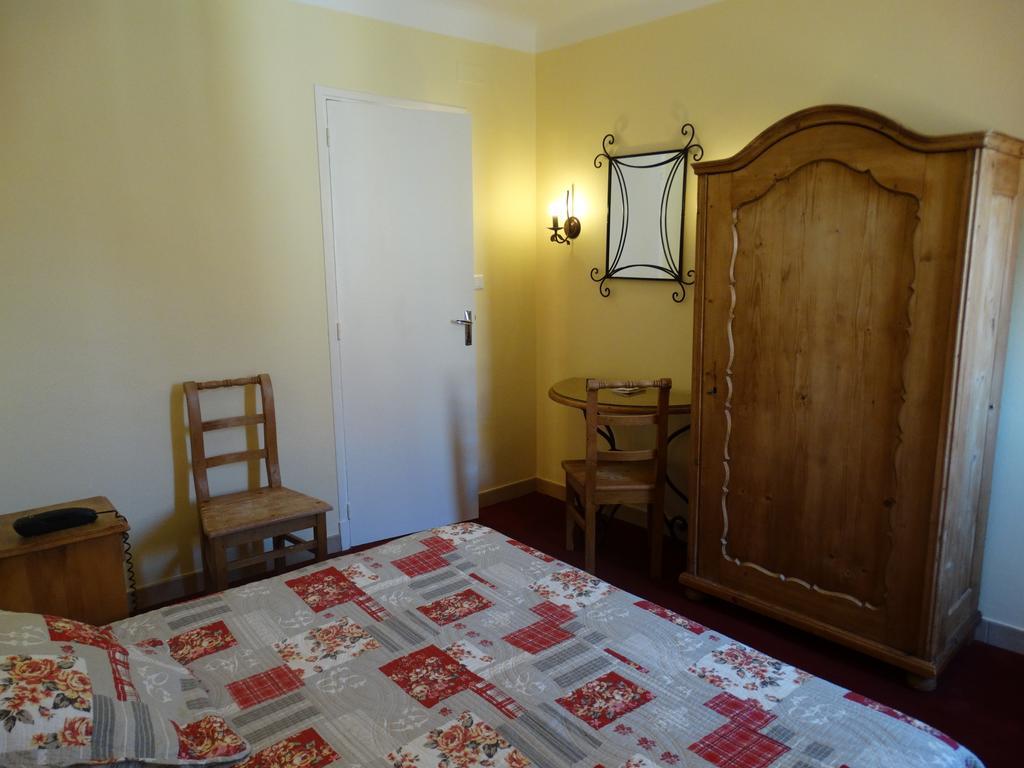 Hotel De France Безье Номер фото